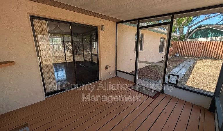 3441 Thunderbird Ave — Photo 18