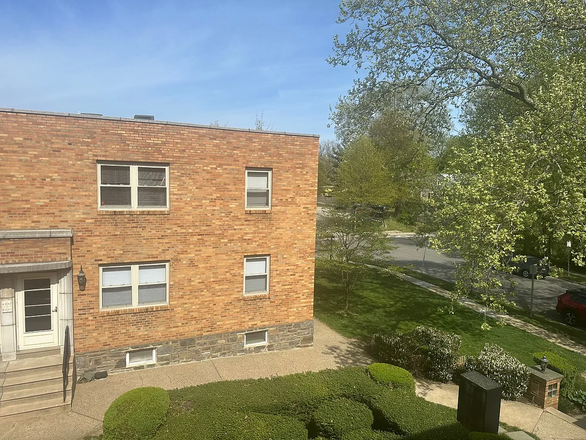 Building Photo - 304 Old Lancaster Rd #B-1