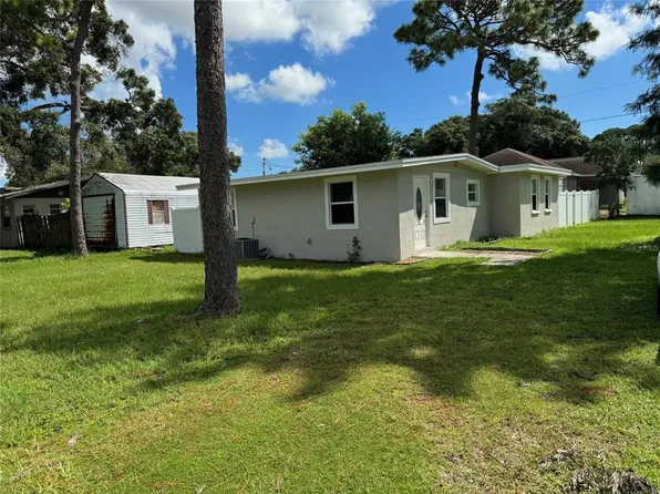 8151 61st St N, Pinellas Park, FL 33781