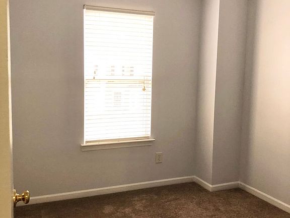 4th image of 9511 Brackenview Ct