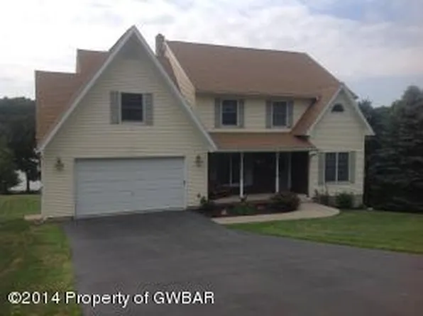 297 Apache Dr, Shickshinny, PA 18655