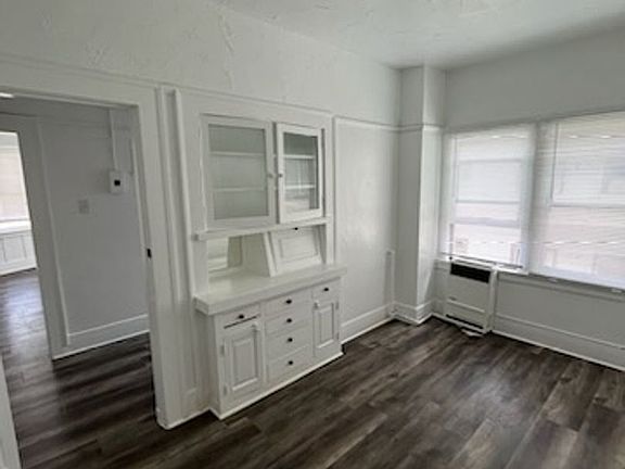 2nd image of 2622 San Marino St #308