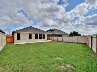 109 Greenock Cv, Hutto, TX 78634