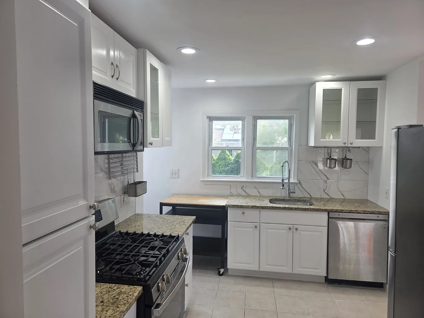 3 bed, $3,800 — Photo 3