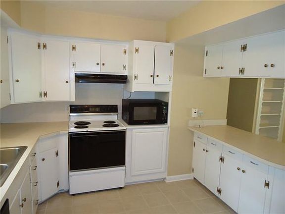 4th image of 2115 Kayewood Dr