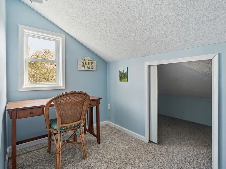 S Oak Dr — Photo 10