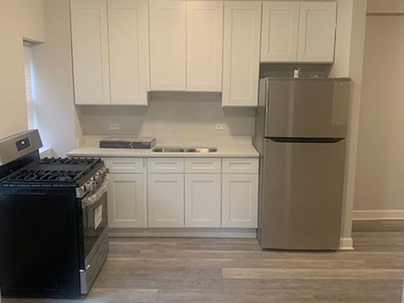 2nd image of 6243 S Ashland Ave #203
