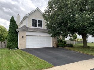 10827 67th Pl, Kenosha, WI 53142