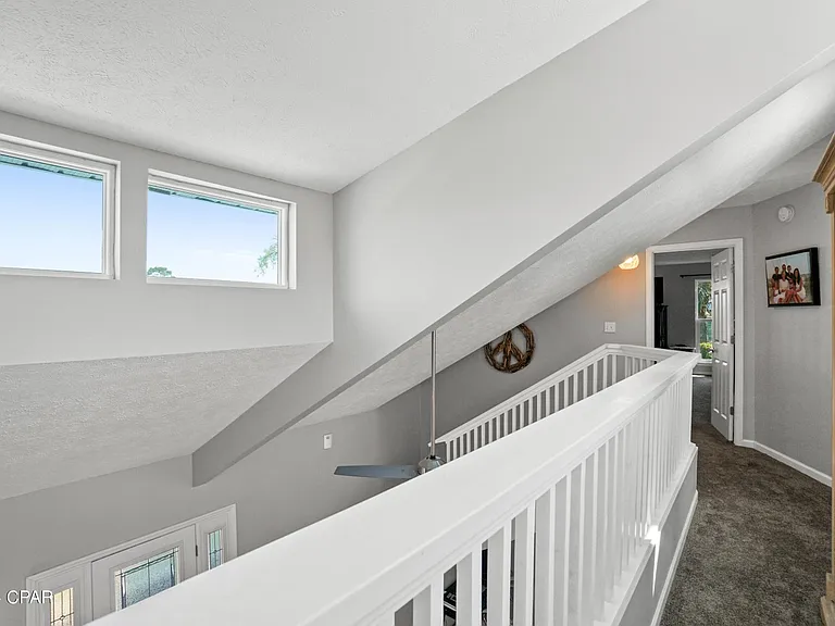 203 Beacon Rd — Photo 9