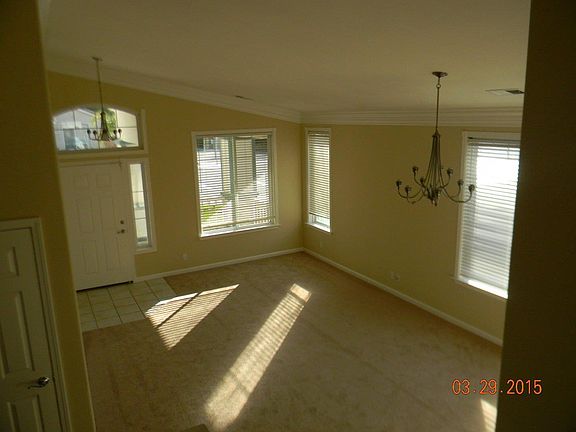 3rd image of 850 Hillock Ct