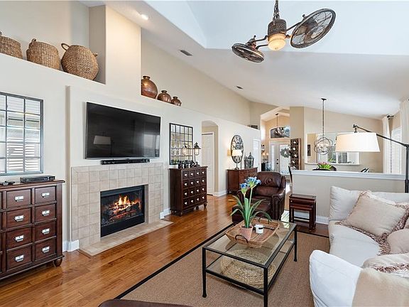 3rd image of 8321 Foxworth Cir #23