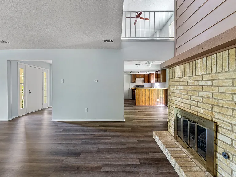 11809 Eubank Dr — Photo 7