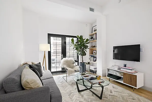 Rented by Compass | media 1