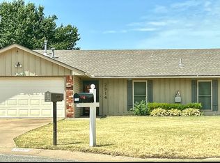 2914 Franklin Dr, Enid, OK 73703