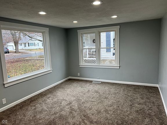 4th image of 1105 Danville Ave