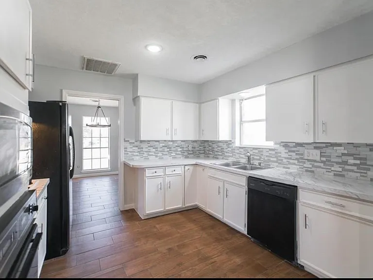 8503 Braes River Dr — Photo 5