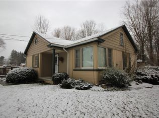 11871 Oakmont Dr, Conneaut Lake, PA 16316