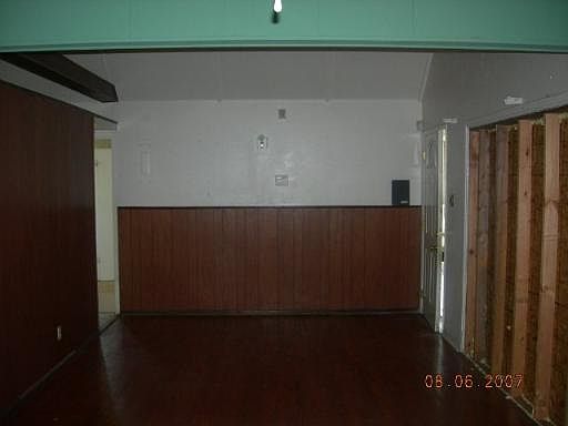 4th image of 118 GARDEN VALLEY DR