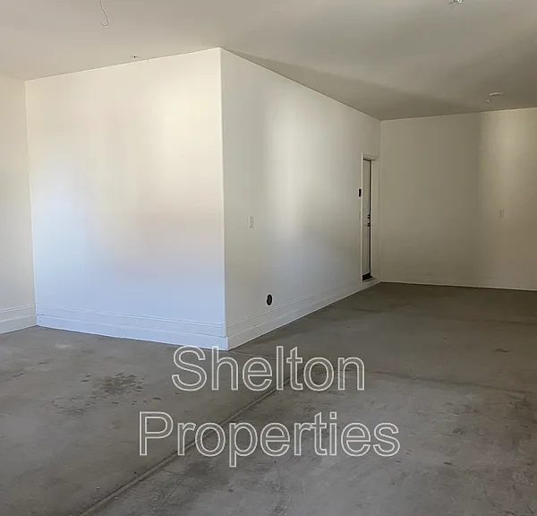 1721 N Marketside Ave — Photo 17