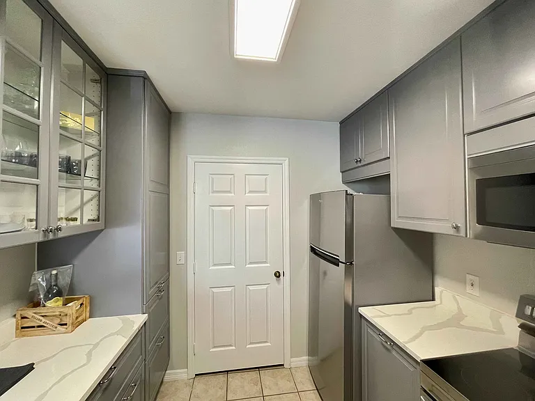 1110 Villagio Cir #102 — Photo 13