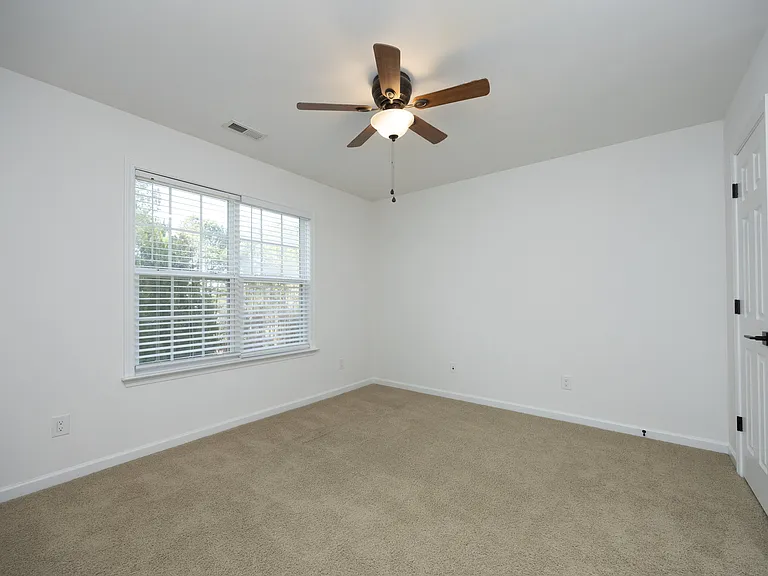 1428 White Opal Dr — Photo 31