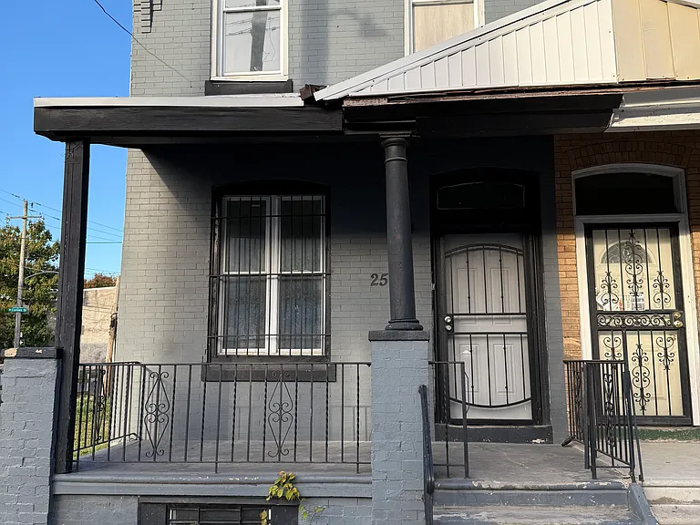 2504 N 30th St — Photo 14