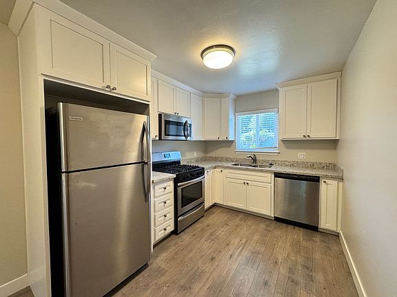 3rd image of 3735 Erlewine Cir