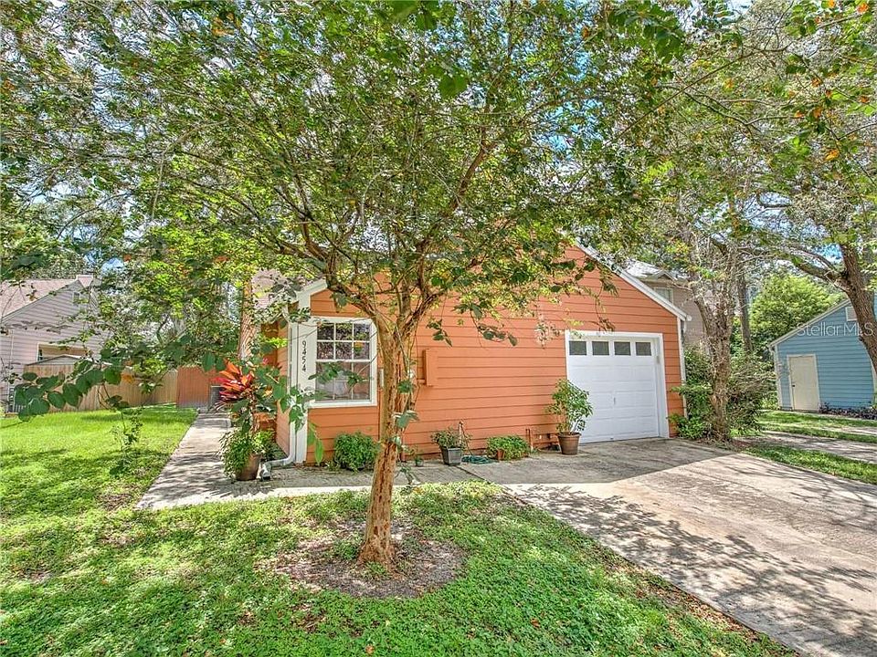 1st image of 9454 Forest Hills Cir