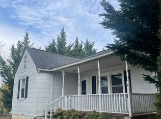 110 Lee Hwy, Roanoke, VA 24019
