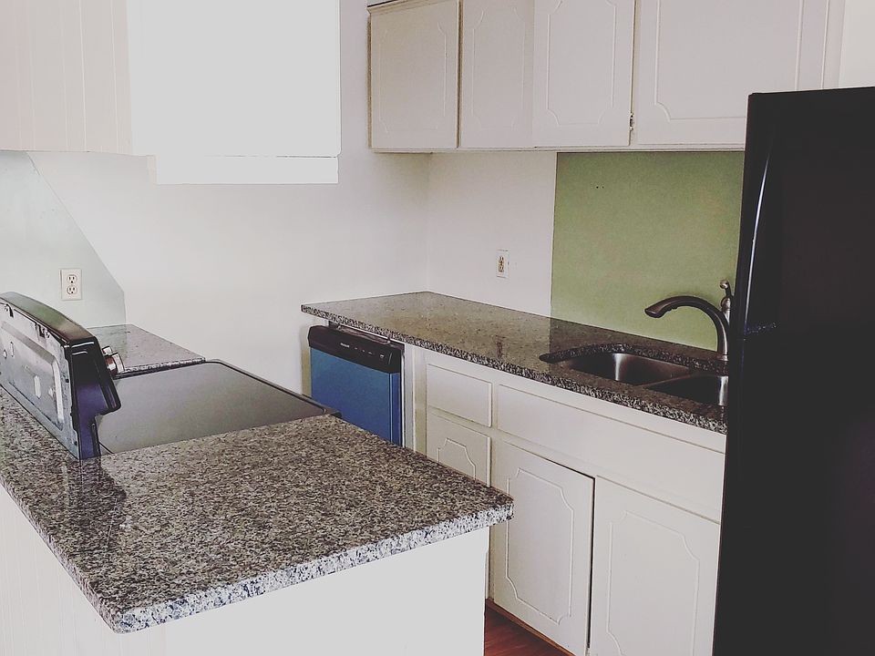 1st image of 2500 NW 35th St #7A