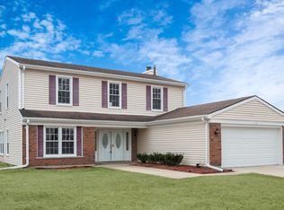 115 Wren Ct, Glendale Heights, IL