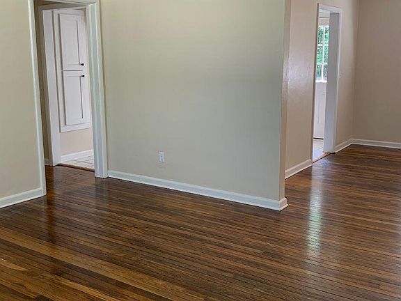 2nd image of 8020 Catawba Dr