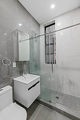 Rented by REAL New York | media 5