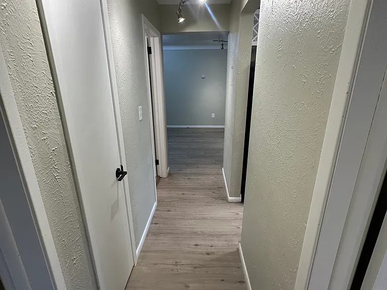 2610 Snelling Curv N #17 — Photo 6