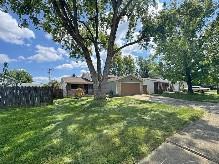 3 bed, 1.5 bath, 1430 sqft, $1,750 — Photo 3