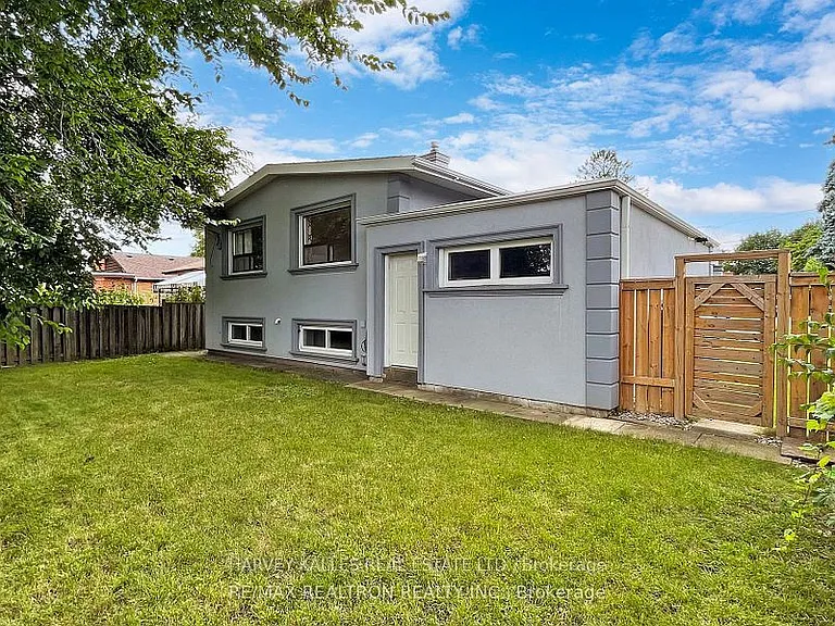 142 Combe Ave #LOWER — Photo 14