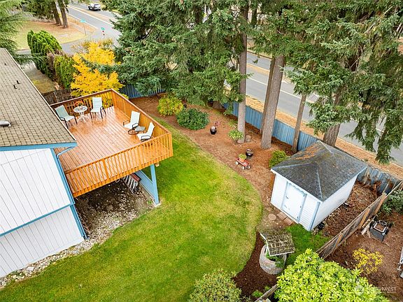 2nd image of 319 160th Street E