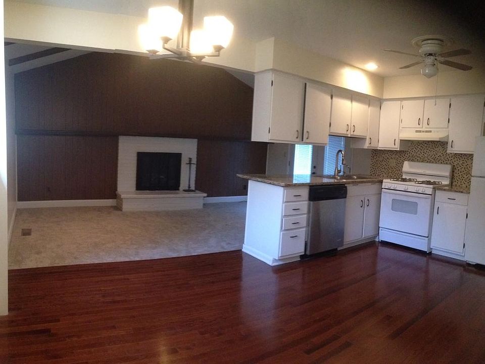1st image of 2536 Torrey Ave