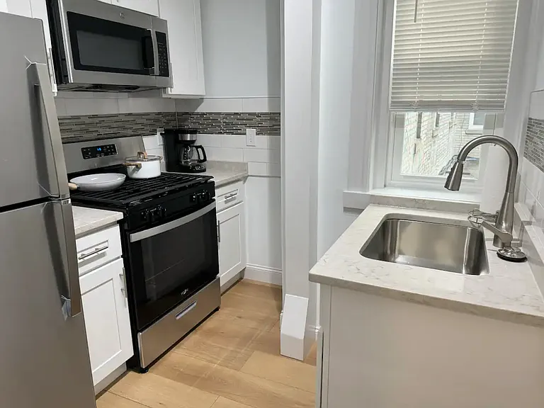 131 Park Dr #3 — Photo 3