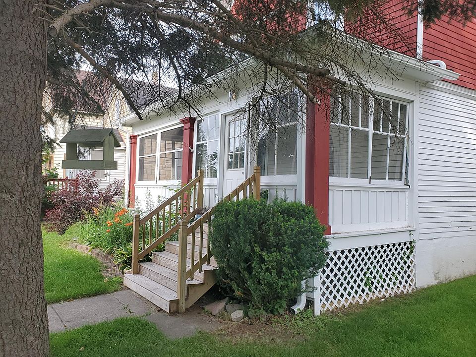 1st image of 814 Court St
