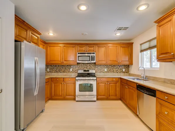 8868 Brindisi Park Ave, Las Vegas, NV 89148