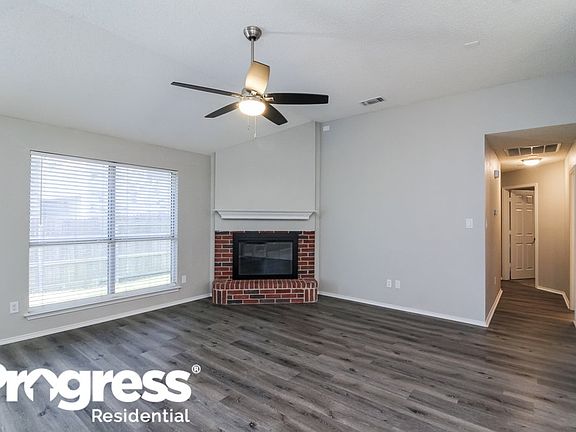 4th image of 603 Wolcott Ln
