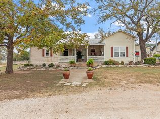 1447 Royal Oaks Loop, Fredericksburg, TX 78624