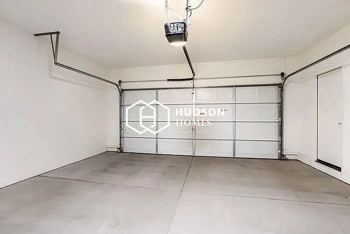 8984 W Bremen St — Photo 26