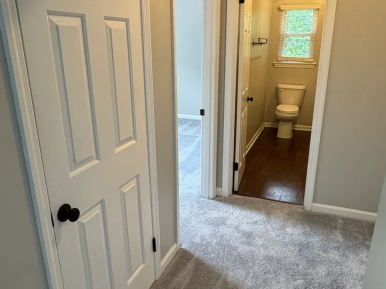 1010 Ridgeway Ave #8 — Photo 12