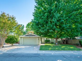 2624 Chestnut Hill Dr, Sacramento, CA 95826