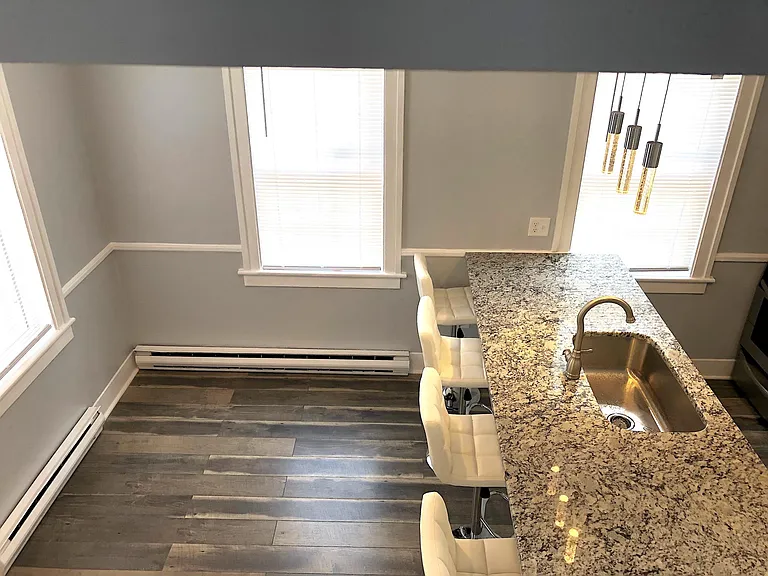 214 Green St #4 — Photo 7