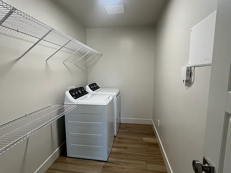 Southbridge Townhomes — Photo 26