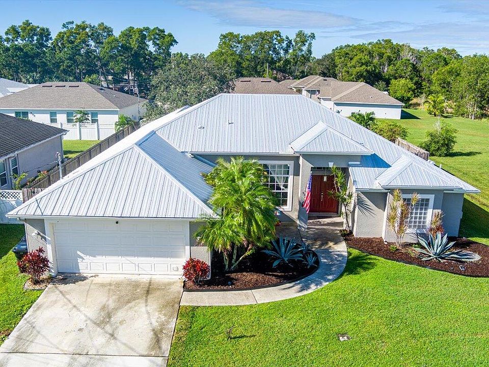 1st image of 5320 NW Milner Drive