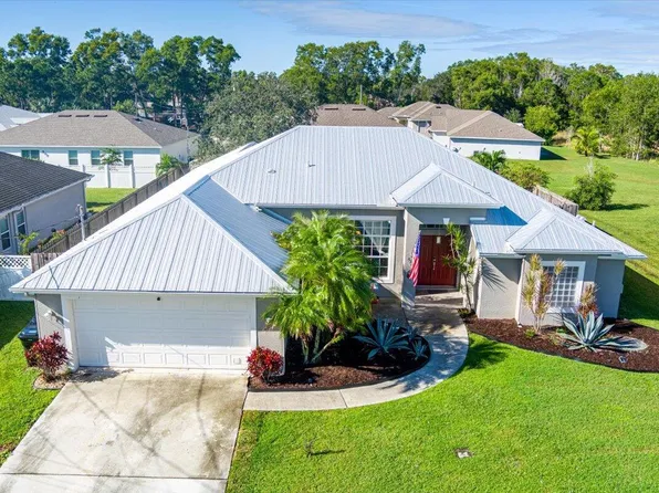 5320 NW Milner Drive, Port St Lucie, FL 34983